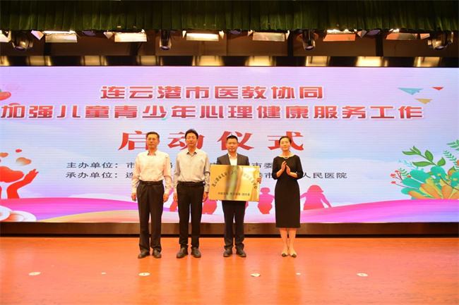 d7cb1a8c-02e6-47ff-8a97-cb8907e2fc2a.jpg